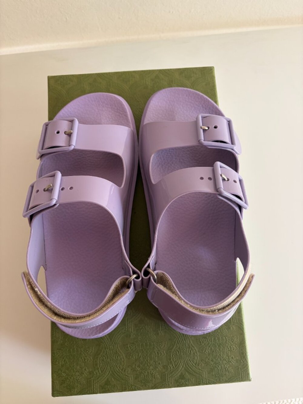 GUCCI lilac rubber 2021 ISLA DOUBLE STRAP Sandals Shoes 39 - Picture 8 of 9